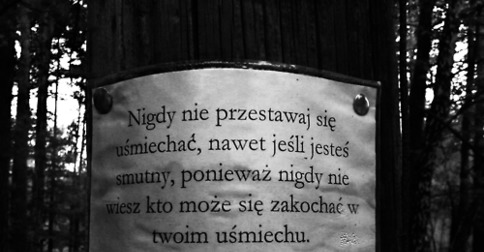 BESTY.pl - Nigdy Nie Przestawaj Się Uśmiechać